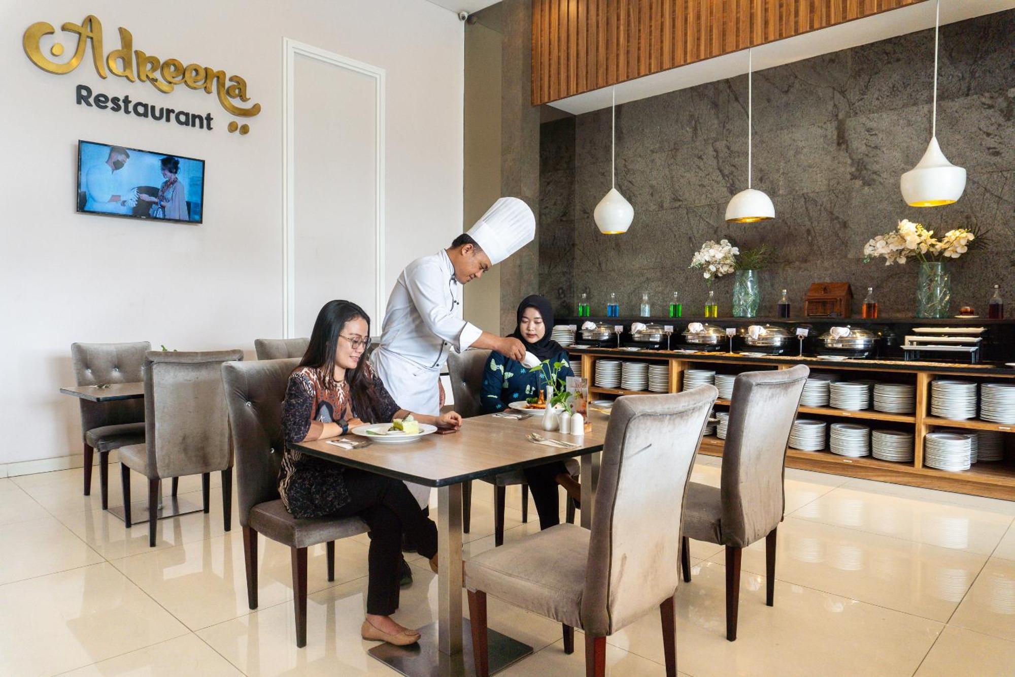 Grand Serela Yogyakarta Exterior photo