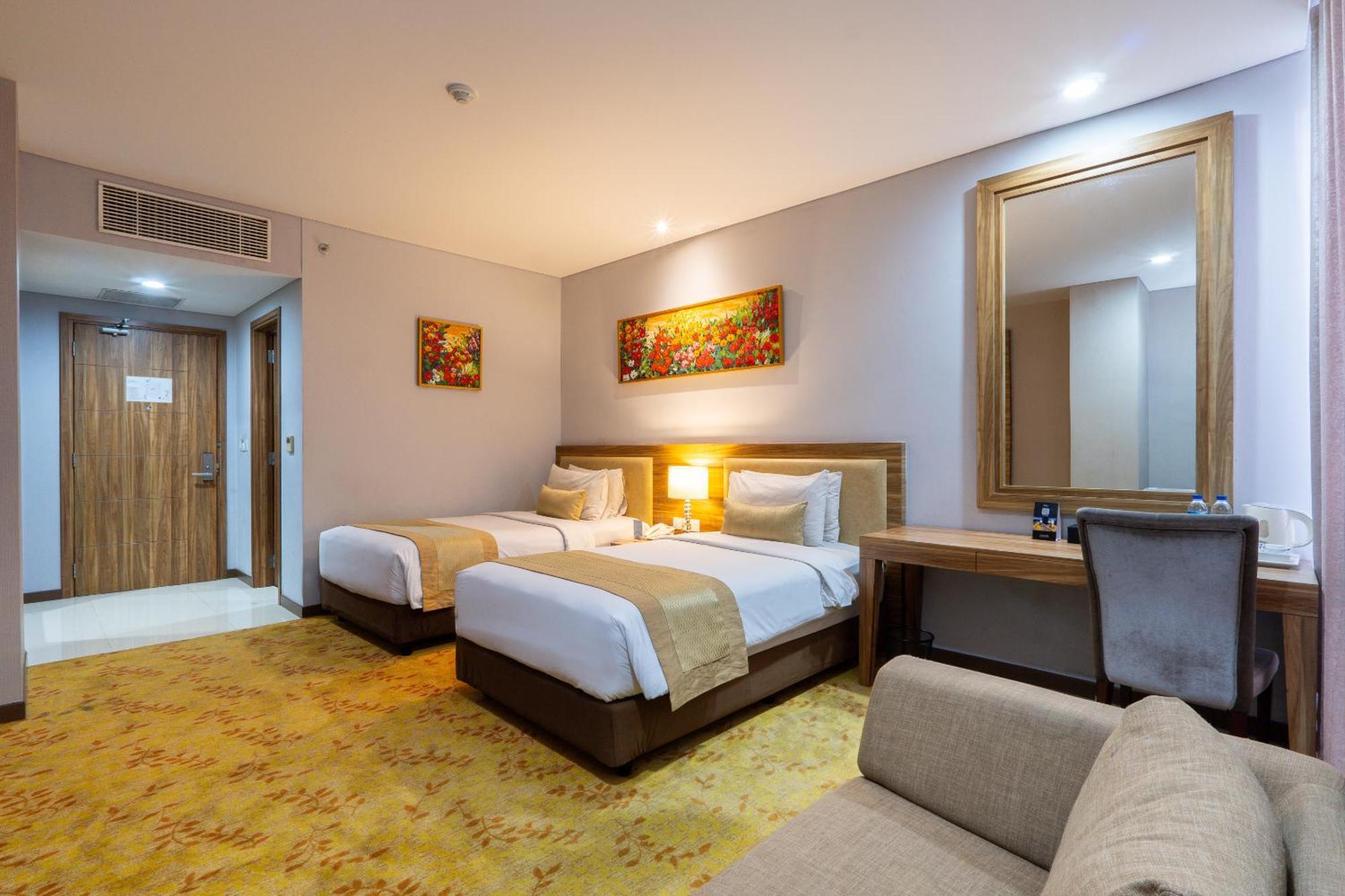Grand Serela Yogyakarta Exterior photo
