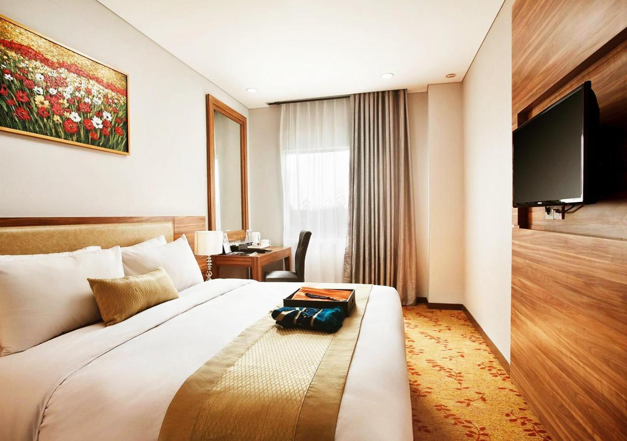 Grand Serela Yogyakarta Exterior photo